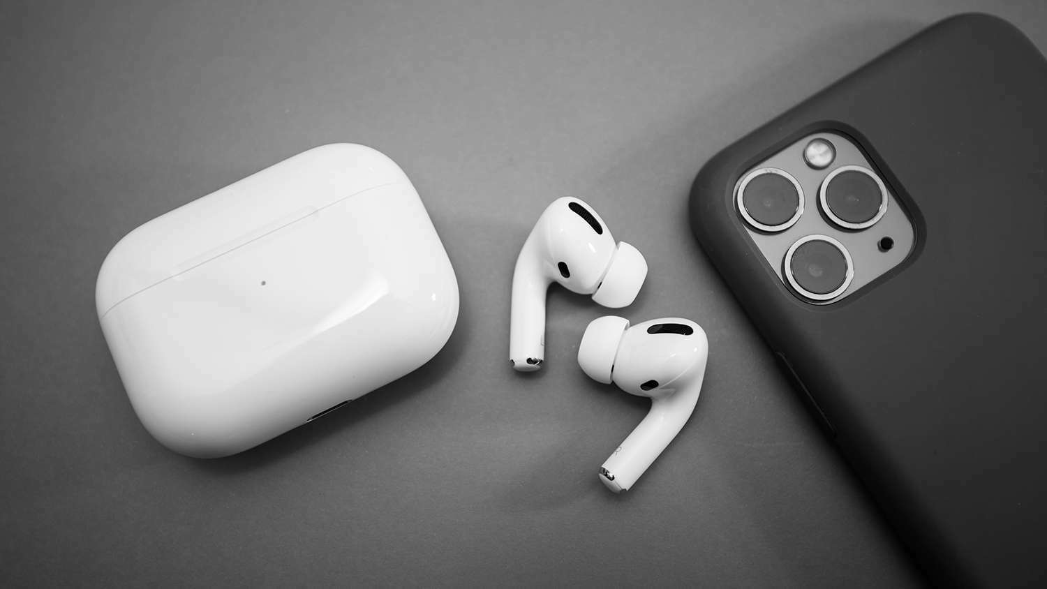 Proč jsou AirPods považovány za nejlepší sluchátka - icoola.cz - fotografie 1 