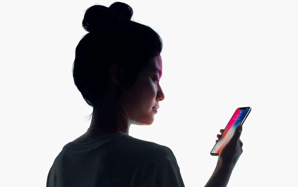 Jak nastavit Face ID na iPhone 12, mini, Pro a Pro Max? - icoola.cz - fotpgrafie 1 